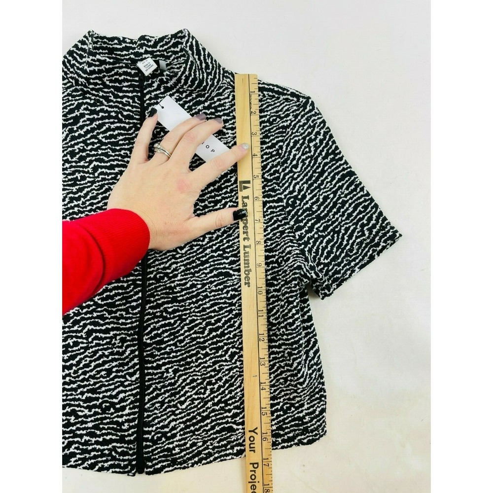 Topshop Crop Shirt Women's Size 10 Black White Zebra Print Full Zip Short Sleeve - Picture 4 of 8